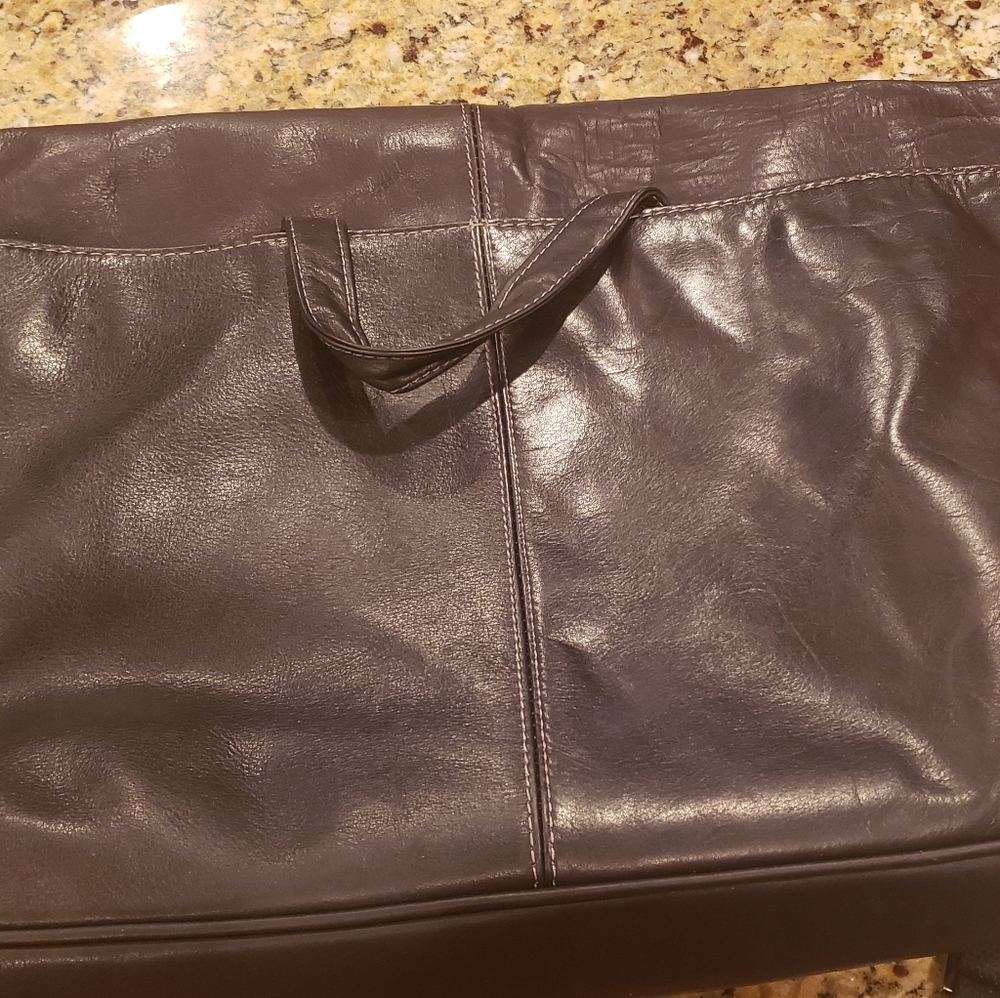 Kenneth Cole Leather Computer Bag - Picture 2 of 4